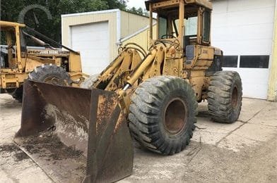 John Deere 646 Compactor Service Manual TM1073