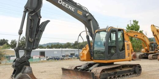 John Deere 135D RTS Excavator Operation and Test Manual TM10742