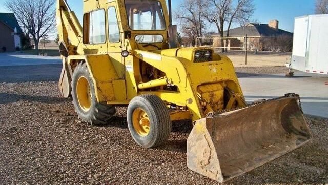 John Deere 500B Backhoe Loaders Technical Manual TM1024